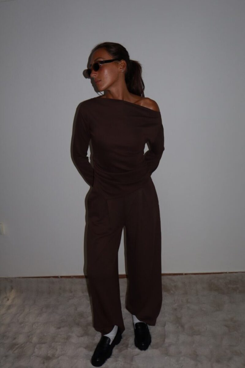 Set casual